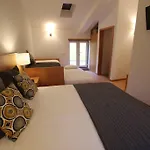 Casa Da Fonte Sagrada Casa de hóspedes Loriga