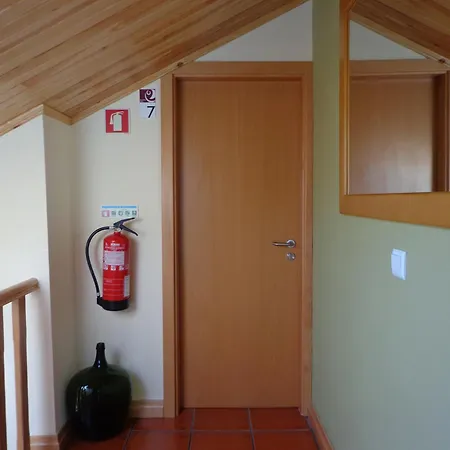 Casa Da Fonte Sagrada בית הארחה