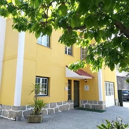 Casa Da Fonte Sagrada Maison d'hôtes Loriga