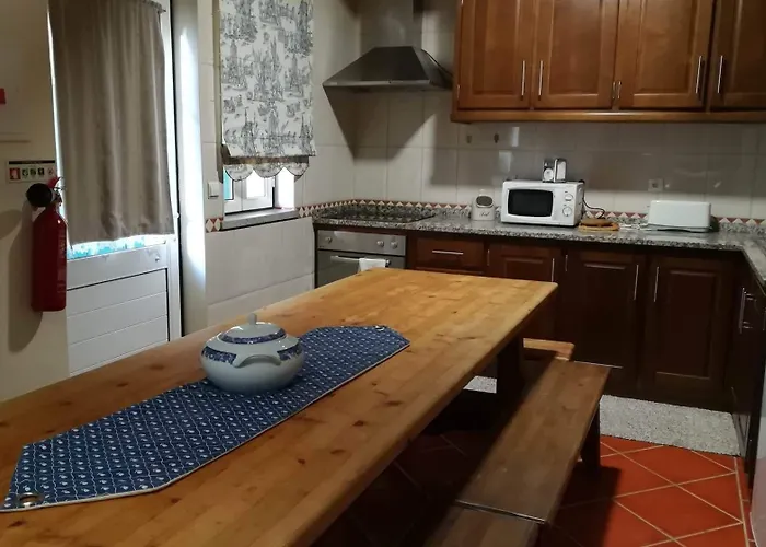 Casa Da Fonte Sagrada 3* لوريغا