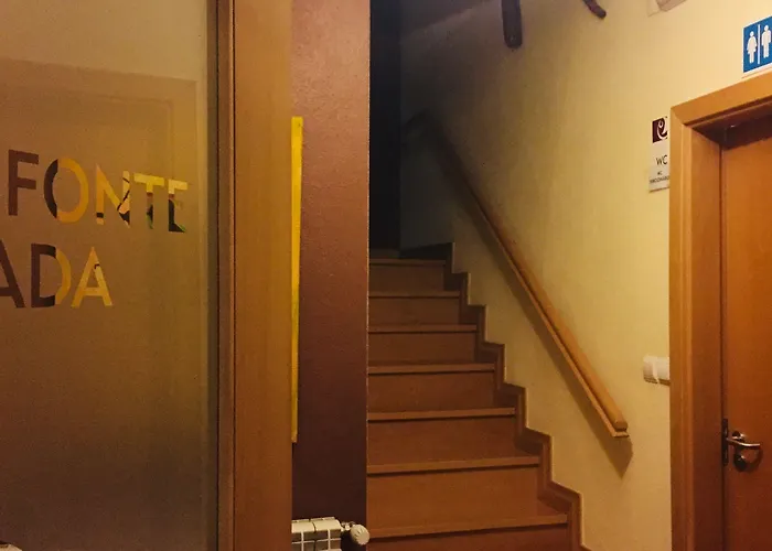 Casa Da Fonte Sagrada 3* لوريغا